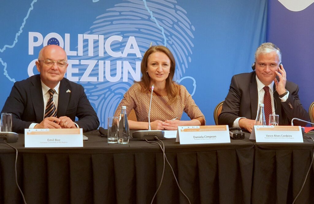 22 de țări ale UE vorbesc la Sibiu despre coeziune, pe 1,4 mil. de lei. Cum răspund la situațiile Arhitecților vs Sibiu ori metroul din Cluj și autostrăzile din Moldova